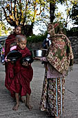 Myanmar - Kyaikhtiyo, Worshippers gather around the pagoda